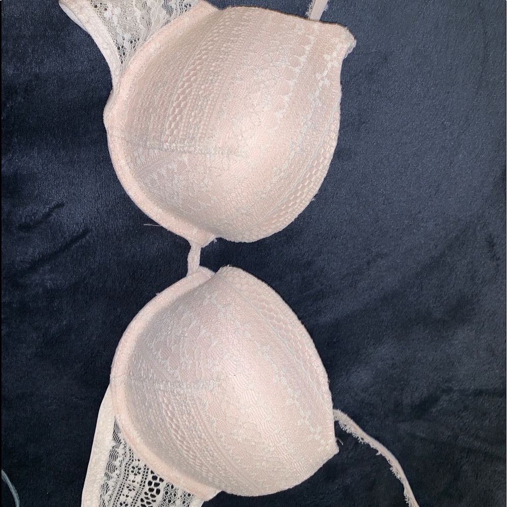 Victoria Secret White Lace Push Up Bra